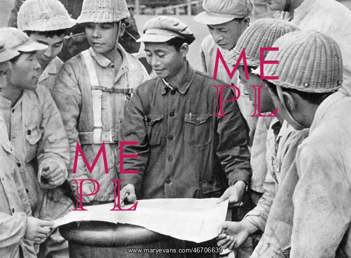 : Communist China - shipbuilding yard workers : Communist China - shipbuilding yard workers