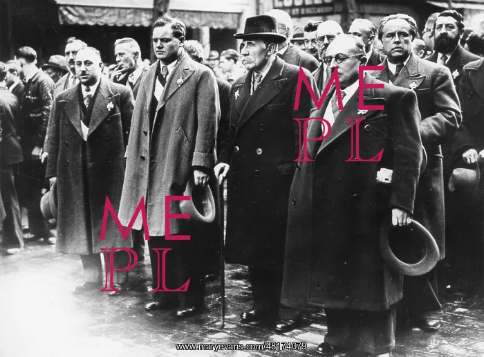 : Communist demonstration in Paris, 1937 : Communist demonstration in Paris, 1937