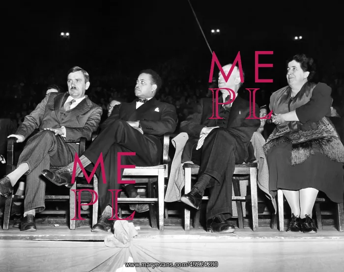 : US Communist leaders at a Madison Square ? : US Communist leaders at a Madison Square ?