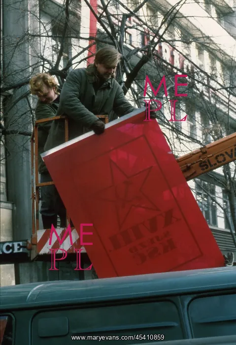 : Communist propaganda symbol dismantling - removal : Communist propaganda symbol dismantling - removal