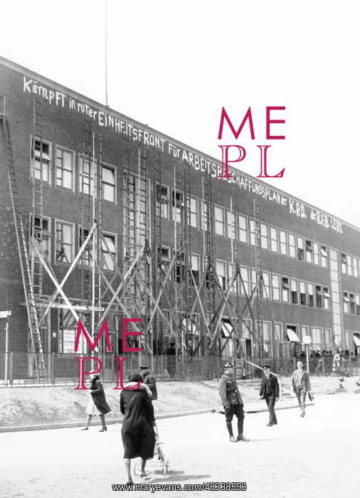: Communist slogans on a house facade, circa 1920s : Communist slogans on a house facade, circa 1920s