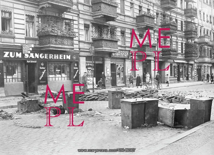 : Communist unrest in the Berlin district of Moabit, 1932 : Communist unrest in the Berlin district of Moabit, 1932