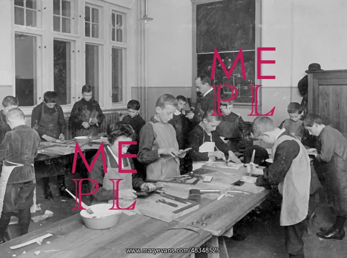 : Community school in Friedenau, 1908 : Community school in Friedenau, 1908