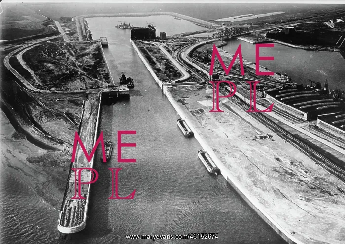 : The completed north lock in Bremerhaven : The completed north lock in Bremerhaven