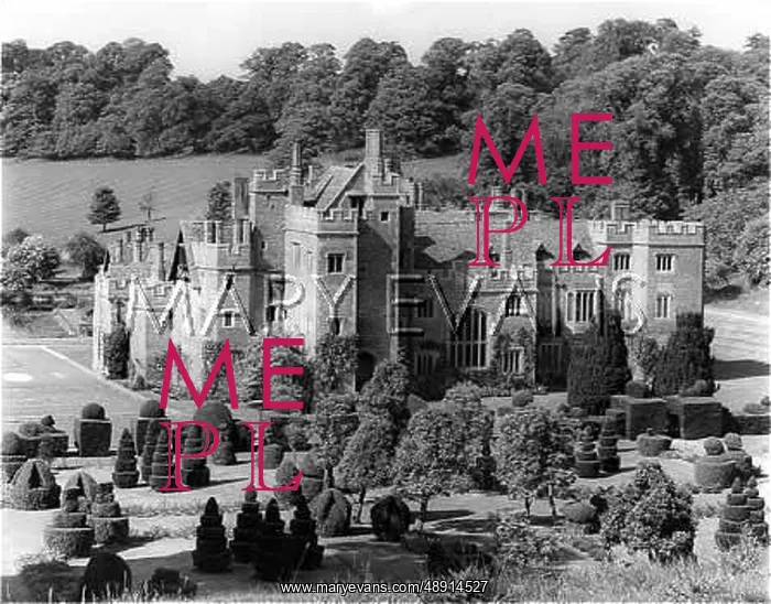 : COMPTON WYNYATES : COMPTON WYNYATES