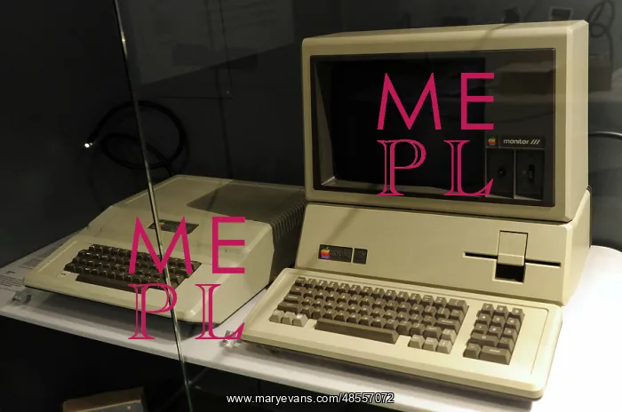 : Computer. MAC model. Early 80's. 20th century. National Muse : Computer. MAC model. Early 80's. 20th century. National Muse