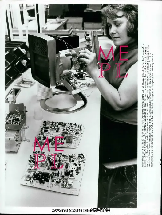  : Computers - Electronics - Robots - Technology - TV's