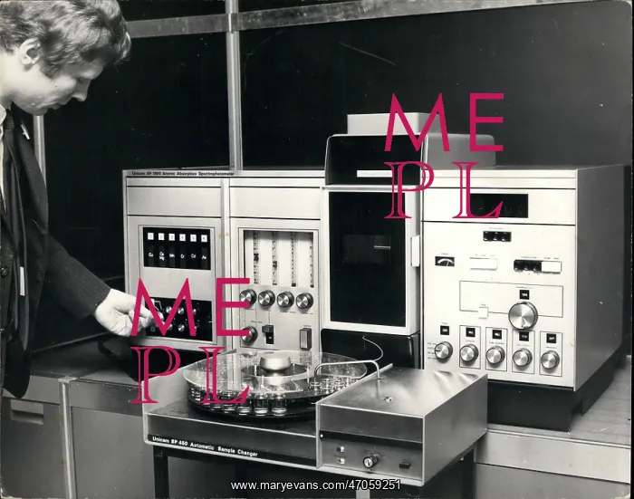  : Computers - Electronics - Robots - Technology - TV's
