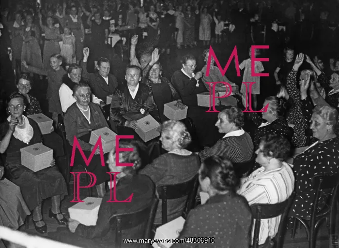 : Comradeship evening at the Berlin Scherl publishing house : Comradeship evening at the Berlin Scherl publishing house