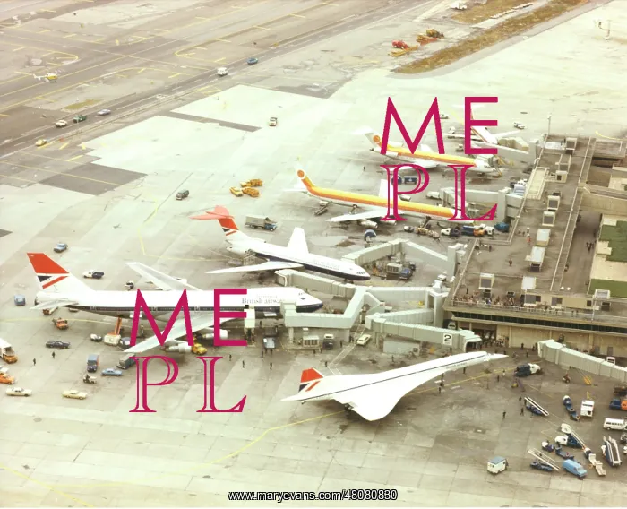 : Concorde G-BOAA a Boeing 747 and a VC10 : Concorde G-BOAA a Boeing 747 and a VC10