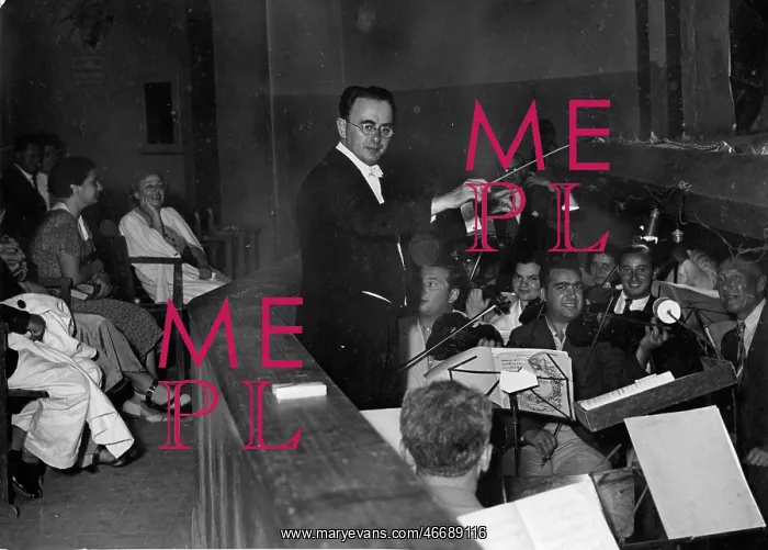 : Conductor Hans Schlesinger : Conductor Hans Schlesinger