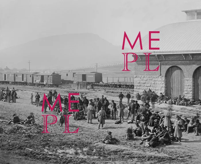 : Confederate Prisoners, awaiting transport : Confederate Prisoners, awaiting transport
