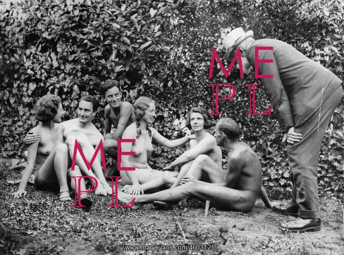  : Conference of nudists