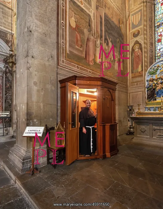 : Confessional Chapel, Santa Croce, Florence, Tuscany, Italy : Confessional Chapel, Santa Croce, Florence, Tuscany, Italy