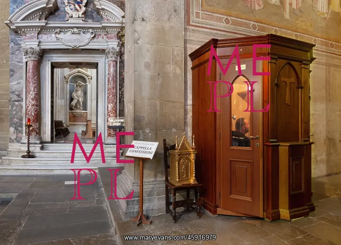 : Confessional Chapel, Santa Croce, Florence, Tuscany, Italy : Confessional Chapel, Santa Croce, Florence, Tuscany, Italy