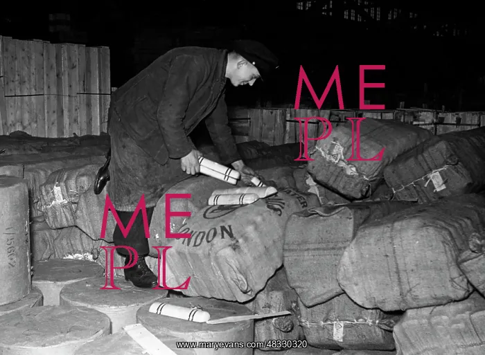 : Confiscated goods in Hamburg, 1939 : Confiscated goods in Hamburg, 1939