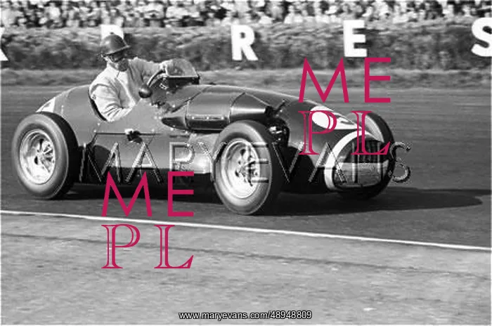: Connaught A-Type, Silverstone, England : Connaught A-Type, Silverstone, England
