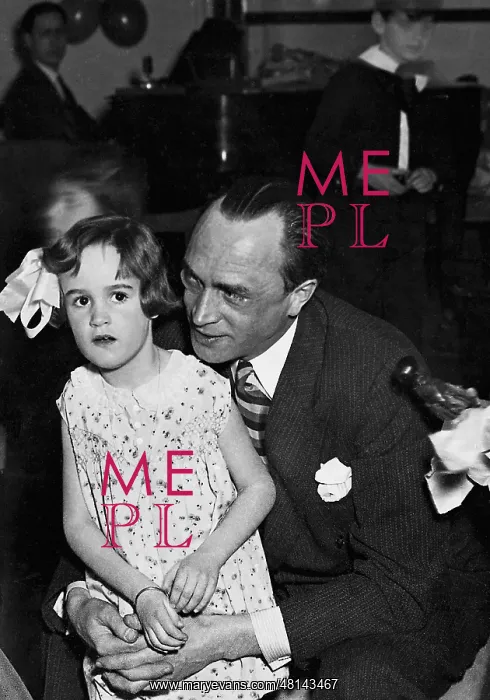 : Conrad Veidt with his daughter : Conrad Veidt with his daughter