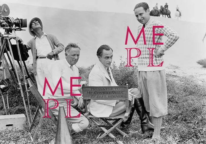 : Conrad Veidt and Paul Kohner during filming : Conrad Veidt and Paul Kohner during filming