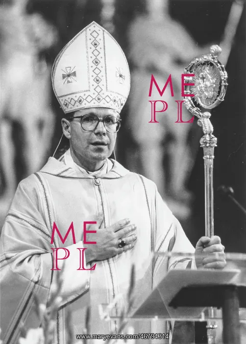 : Consecration of the new auxiliary bishop of Vienna : Consecration of the new auxiliary bishop of Vienna