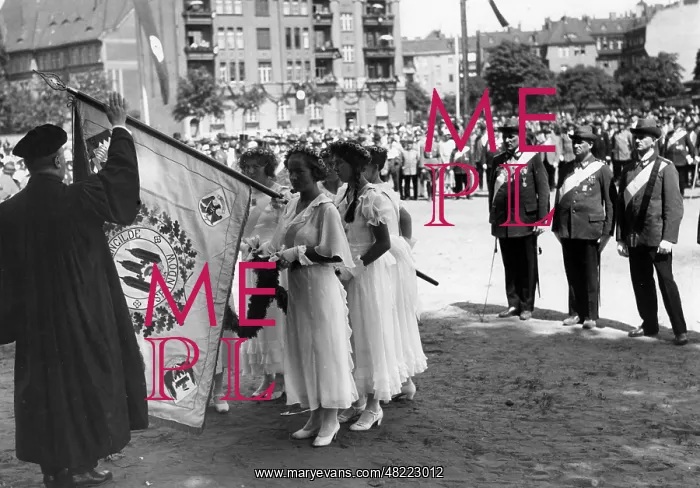 : Consecration of the new marksmen flags in Berlin, 1934 : Consecration of the new marksmen flags in Berlin, 1934