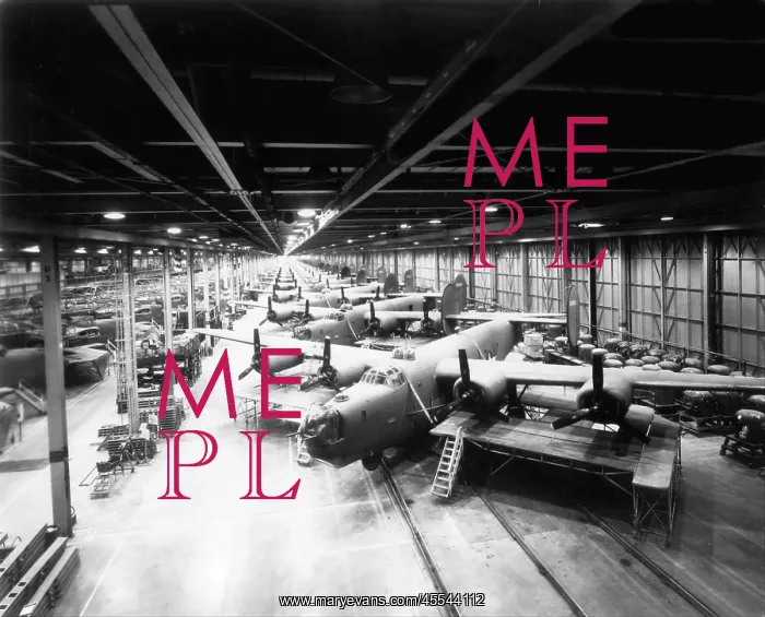 : Consolidated B-24 Liberator final assembly line at Ford : Consolidated B-24 Liberator final assembly line at Ford
