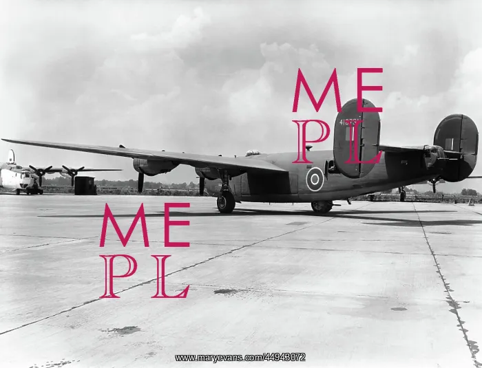 : Consolidated B-24H Liberator B-6 : Consolidated B-24H Liberator B-6