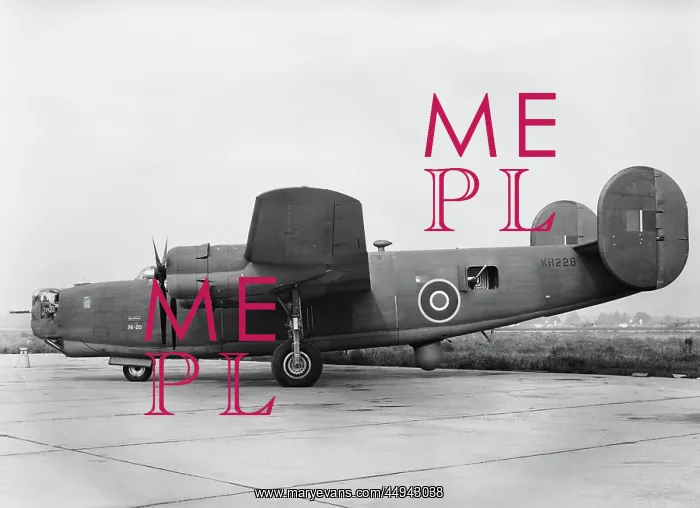 : Consolidated B-24J Liberator B-8 : Consolidated B-24J Liberator B-8