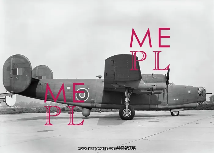 : Consolidated B-24J Liberator B-8 : Consolidated B-24J Liberator B-8