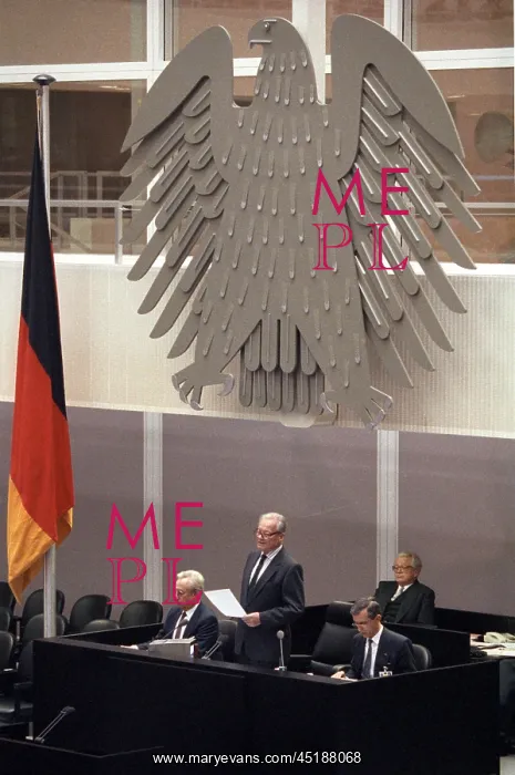 : Constitutive meeting of the German Bundestag : Constitutive meeting of the German Bundestag