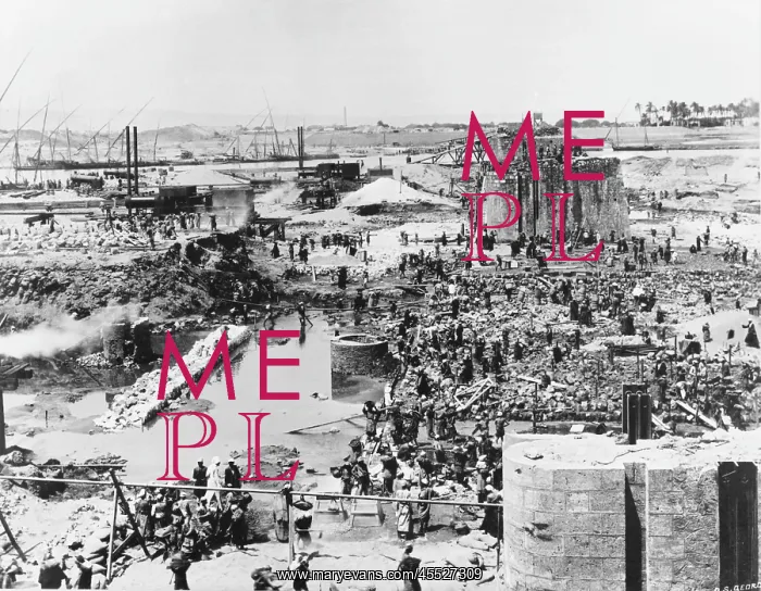 : Constructing the Assiut Barrage : Constructing the Assiut Barrage