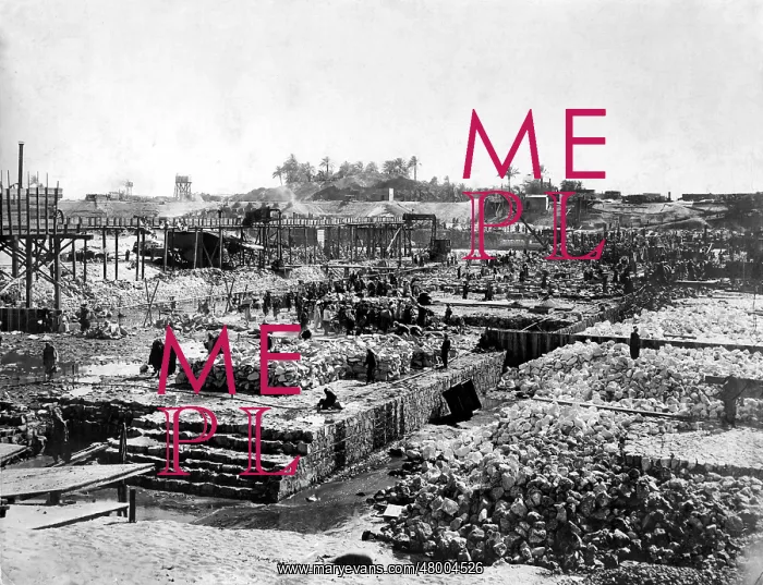 : Constructing the old Aswan dam, Egypt : Constructing the old Aswan dam, Egypt