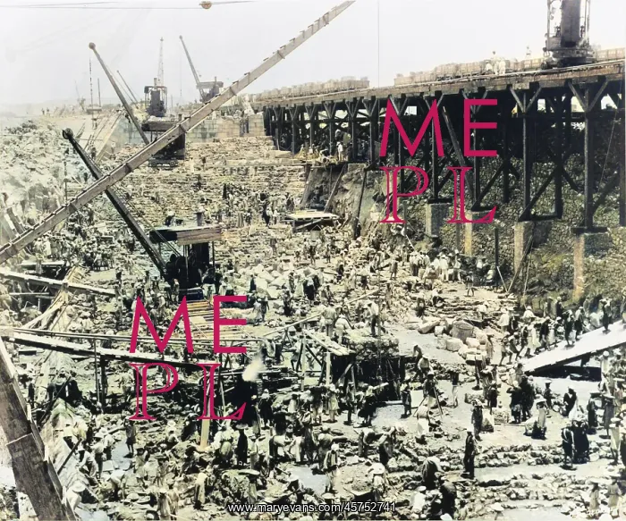 : Construction of the Aswan Dam : Construction of the Aswan Dam