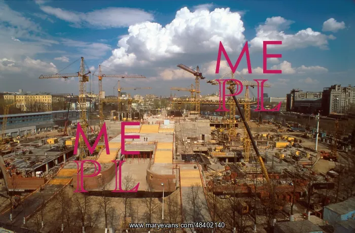 : Construction of Christ the Saviour Cathedral in Moscow, 1995 : Construction of Christ the Saviour Cathedral in Moscow, 1995