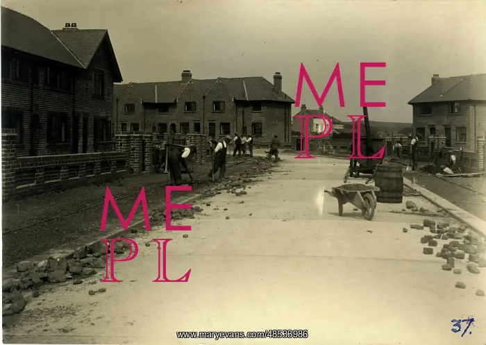 : Construction of Christie Avenue, Morecambe, England : Construction of Christie Avenue, Morecambe, England