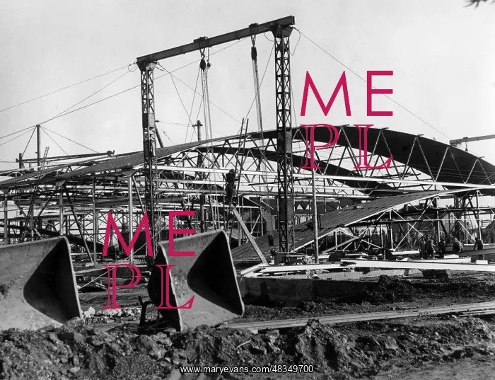 : Construction of the exhibition Schaffendes : Construction of the exhibition Schaffendes