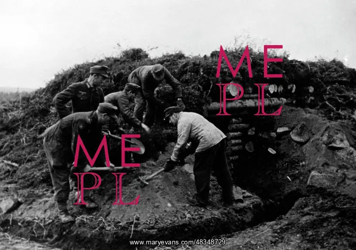 : Construction of field fortifications during : Construction of field fortifications during