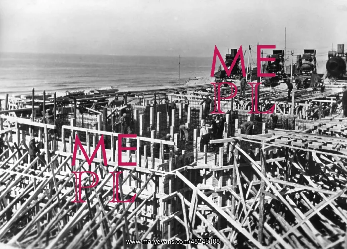  : Construction of a German coastal fortification on the At