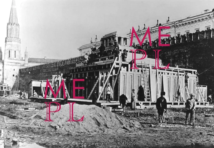 : Construction of Lenin's Temporary Mausoleum : Construction of Lenin's Temporary Mausoleum