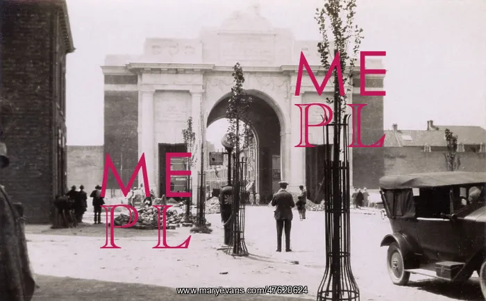 : Construction of Menin Gate, Ypres, Belgium : Construction of Menin Gate, Ypres, Belgium