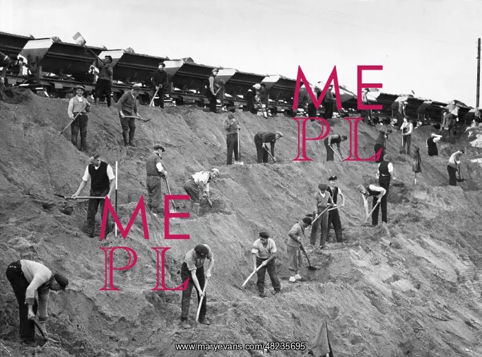 : Construction of the Olympic Stadium in Berlin, 1934 : Construction of the Olympic Stadium in Berlin, 1934