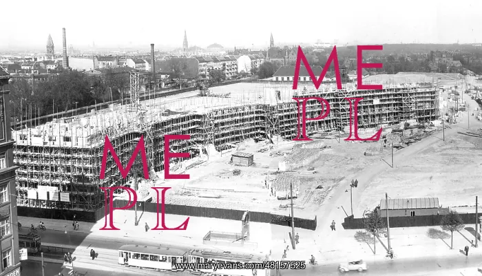 : Construction site of the airport Tempelhof, 1937 : Construction site of the airport Tempelhof, 1937