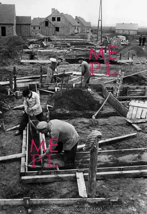 : Construction site for the first SA-Dankopfersiedlung, 1937 : Construction site for the first SA-Dankopfersiedlung, 1937