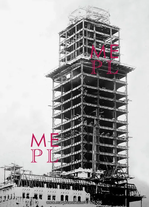 : Construction of the Woolworth Building, New York : Construction of the Woolworth Building, New York
