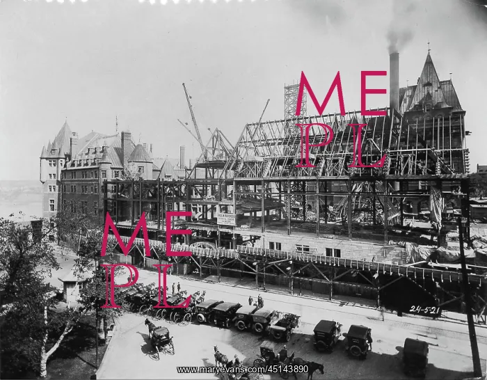 : Construction work, Chateau Frontenac, Quebec City : Construction work, Chateau Frontenac, Quebec City