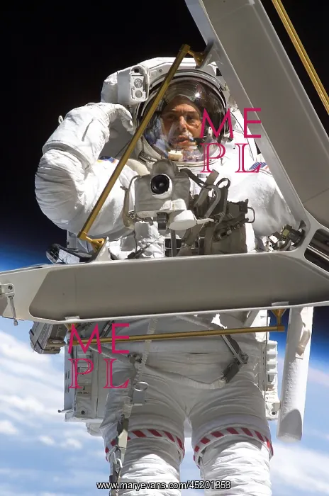 : Construction work on International Space ? : Construction work on International Space ?