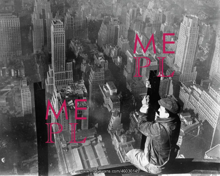 : Construction worker looking over New York : Construction worker looking over New York