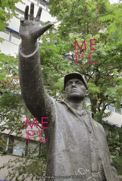  : Construction worker statue, Berlin, Germany