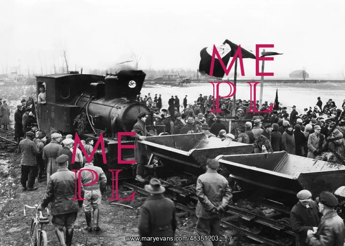 : Construction workers at the Brieselang Canal, 1934 : Construction workers at the Brieselang Canal, 1934