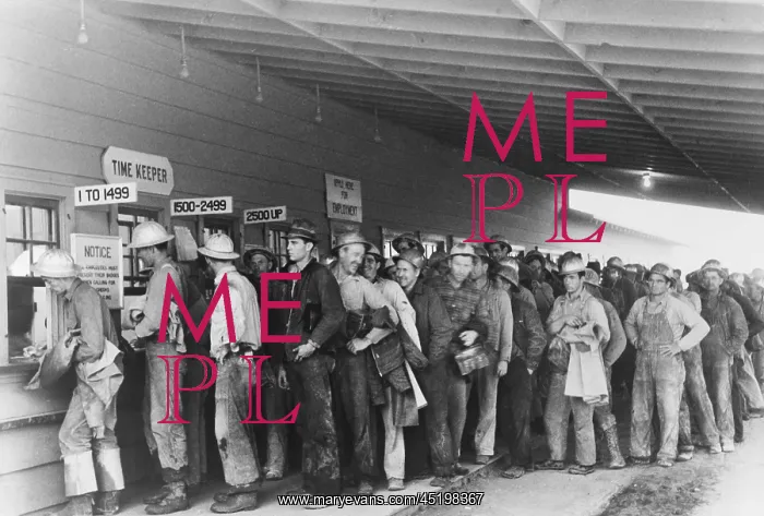 : Construction workers lined up on payday ? : Construction workers lined up on payday ?
